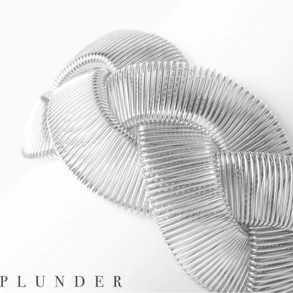 NEW PLUNDER BRACELET - Picture 3 of 4